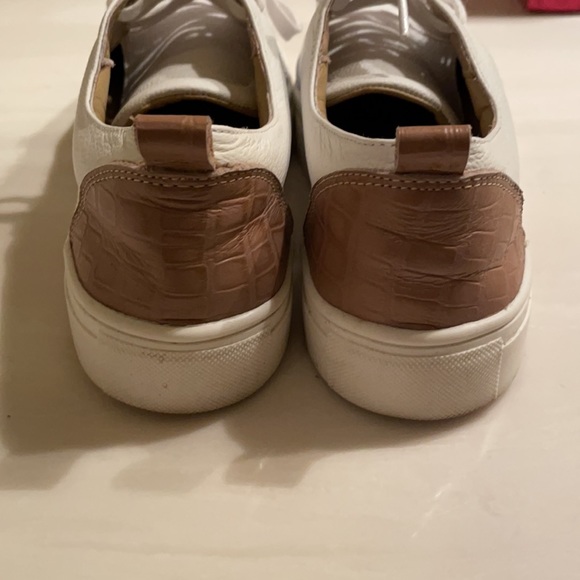 Kaanas Paris Lace-Up Sneaker w/ Contrast Heel - Picture 2 of 7